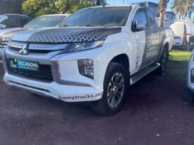 MITSUBISHI L200 2.2 DI-D 150ch Club Cab Invite MY 2022 111546km