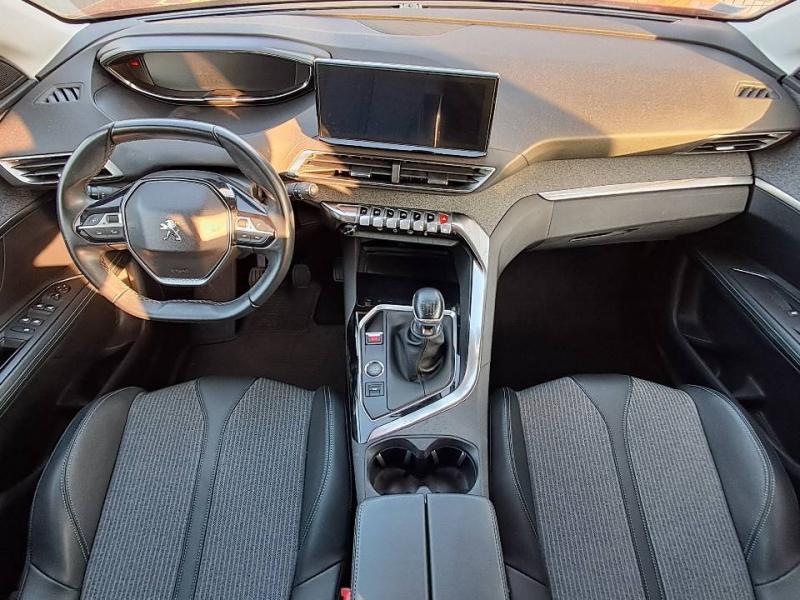 PEUGEOT 3008 130ch ESS S&S Allure 130ch ESS S&S Allure  28705km full